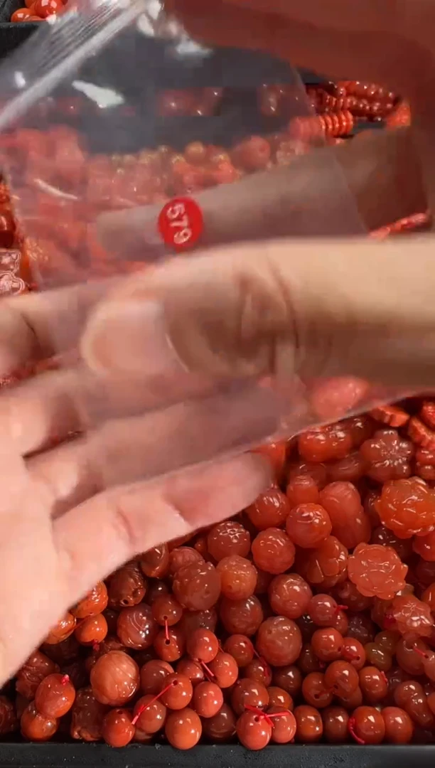 【闪购商品】南红玛瑙颈饰未镶嵌1