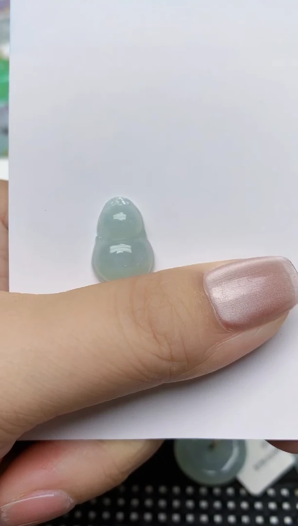 翡翠未镶嵌颈饰天然缅甸A货翡翠