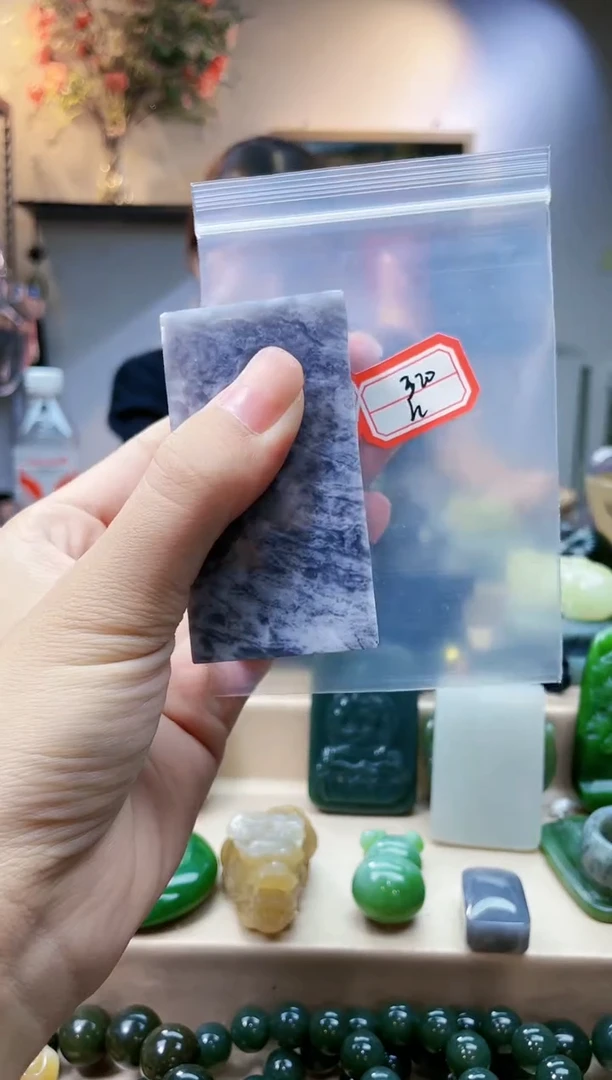 未镶嵌和田玉挂件1