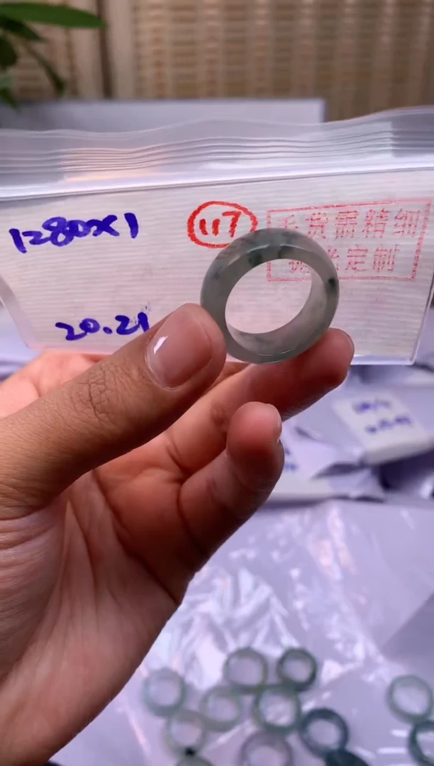 【闪购商品】定制翡翠未镶嵌戒圈#1280元-毛货需精细抛光