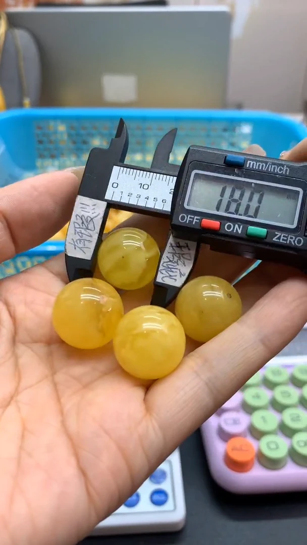 未镶嵌琥珀珠宝奇石2429多样性发其一