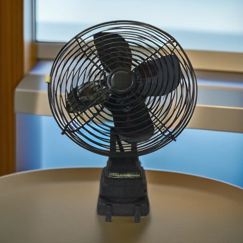 外贸品质 风扇大风力充电黑色