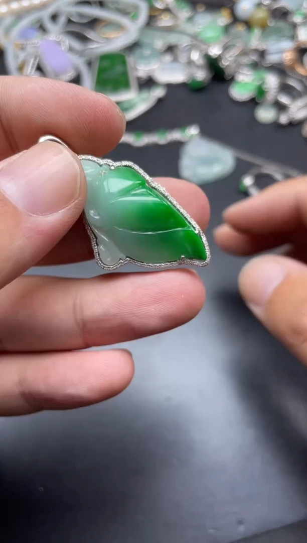 【闪购商品】翡翠颈饰18K金镶嵌寄售商品不退不换