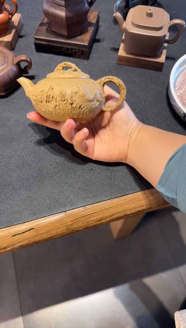 茶壶紫砂W****山隐龙供春 黄段 大