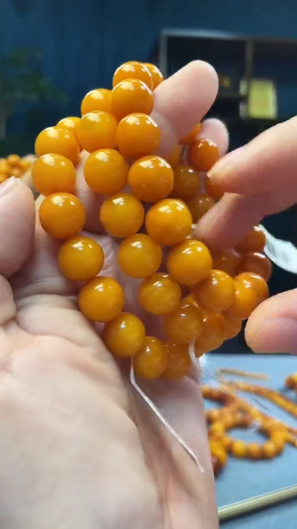 未镶嵌琥珀手串蜜蜡圆珠手串（多样性发其一）