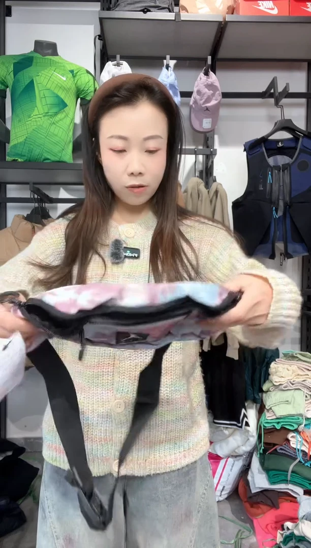 1287闪购编码  运动卫衣裤以直播间过款为准 尺码. 书包