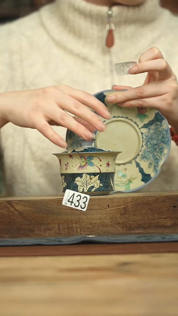 开播福利！！不顾一切落单！！青花火石红三才盖碗