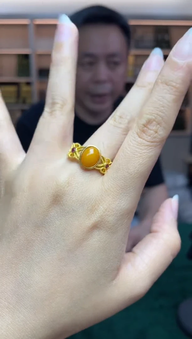 未镶嵌蜜蜡裸石多样性发一件