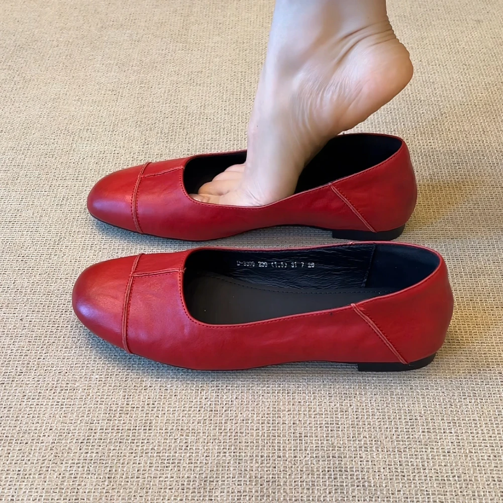 RubyL/1cm简约复古风通勤百搭舒适圆头浅口一脚蹬平底单鞋女款