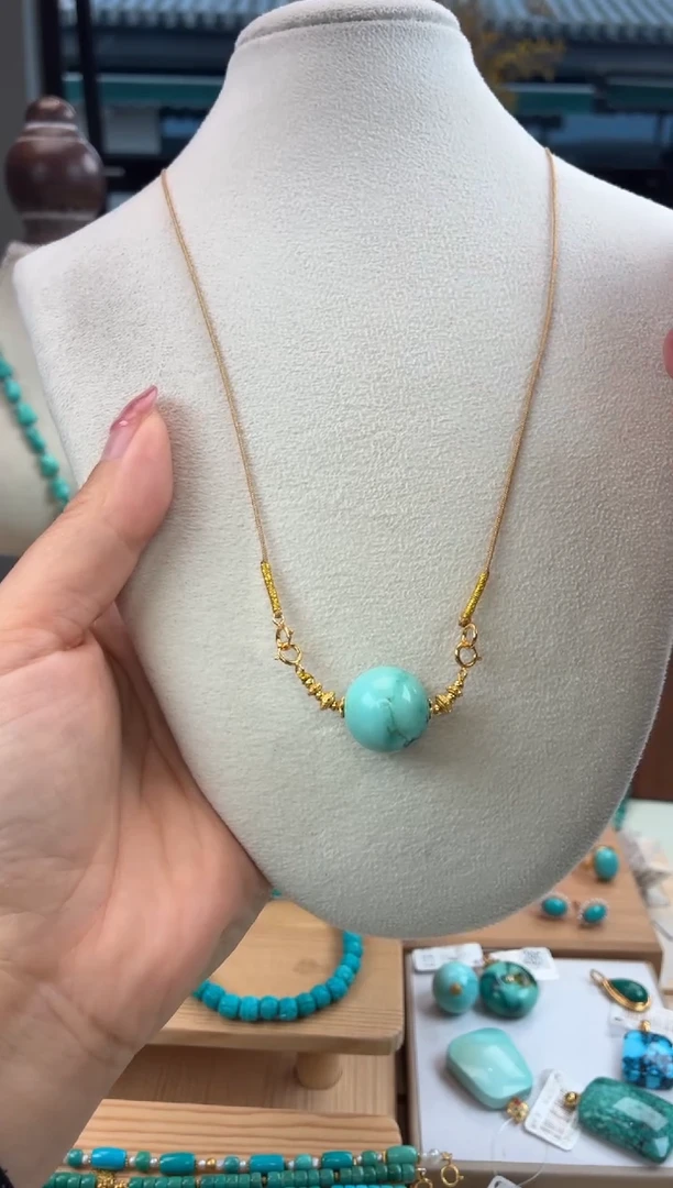 18K金镶嵌绿松石项链1