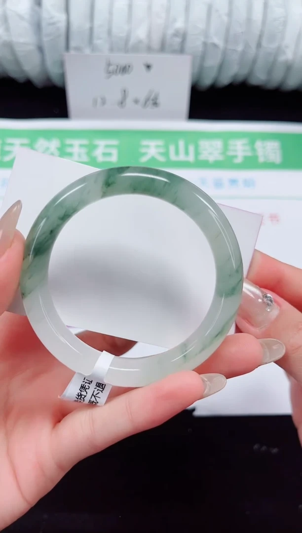 未镶嵌手镯石英质玉119-51/52
