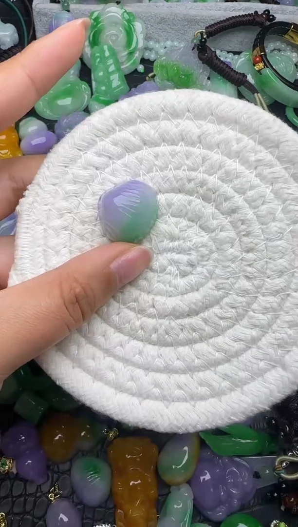 颈饰未镶嵌翡翠缅甸翡翠吊坠