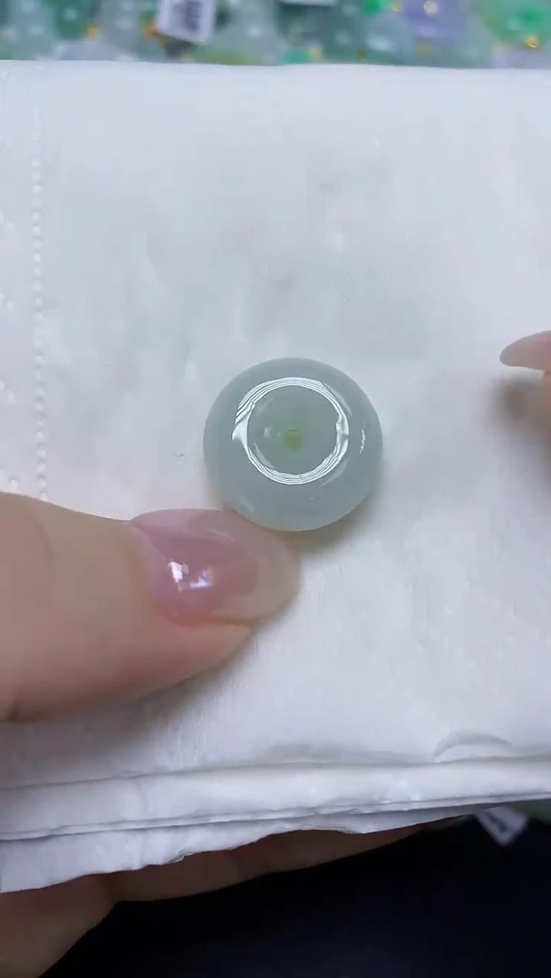 翡翠未镶嵌颈饰天然缅甸翡翠A货