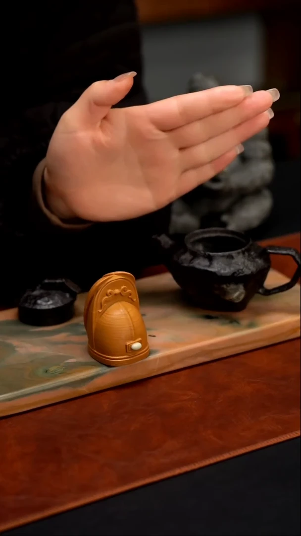 千石手工精品原石雕刻明代帽子