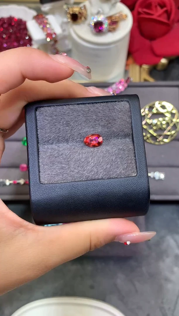 未镶嵌裸石定制尖晶石水滴 火焰橙色调 2.16ct
