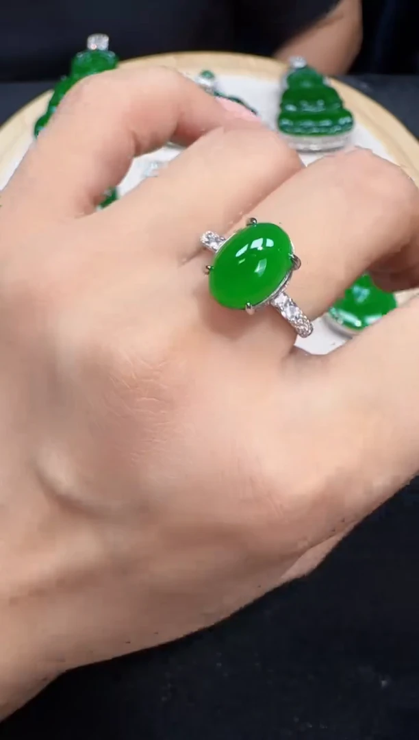 未镶嵌定制翡翠翡翠戒指68