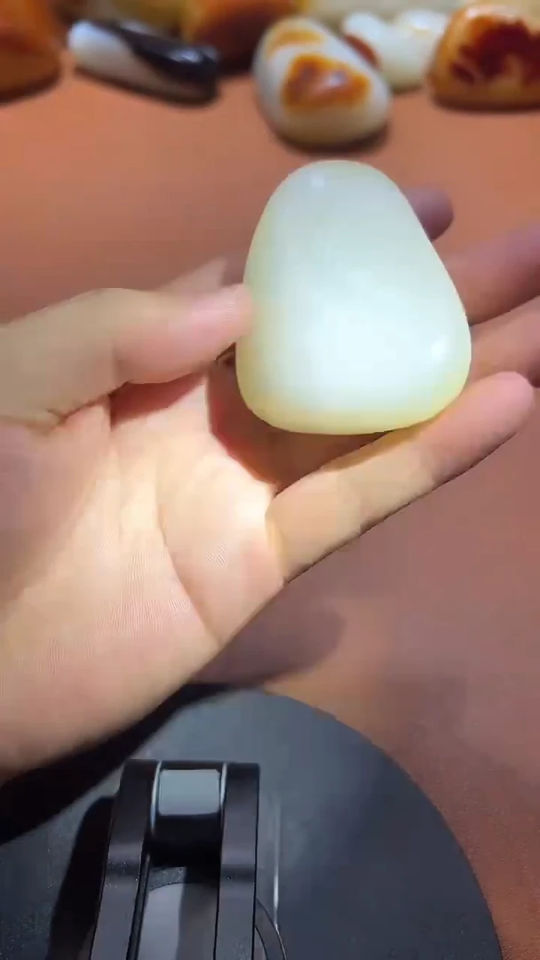 未镶嵌和田玉把件吉*和田玉