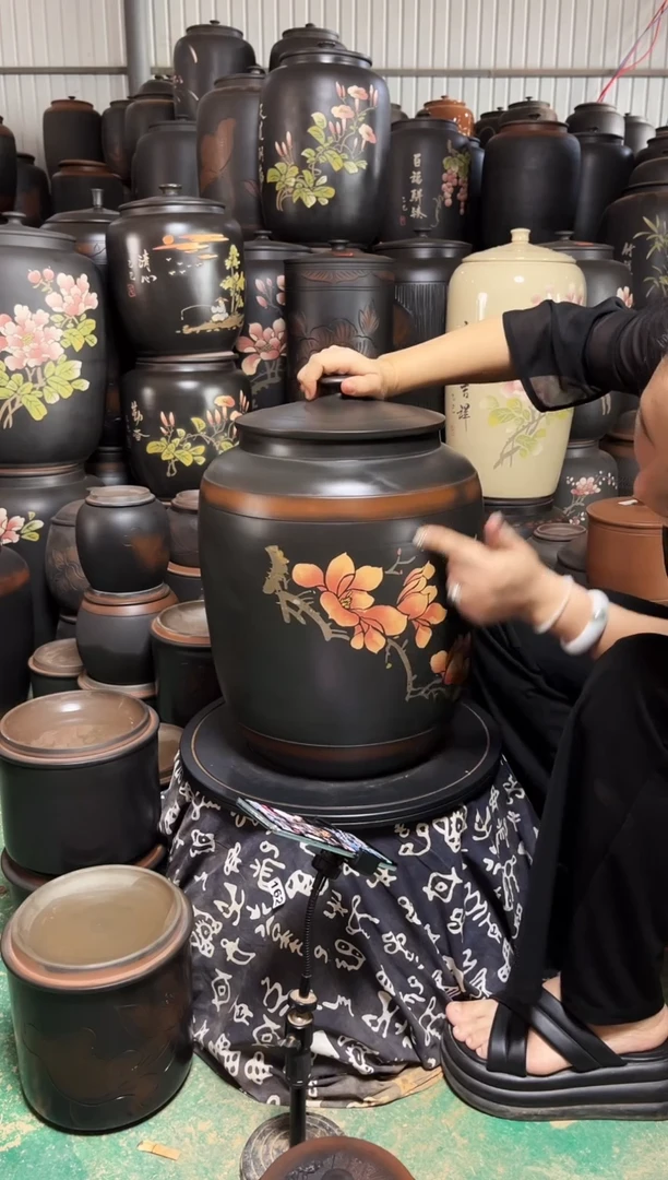 罐完品茶缸高44cm 彩填   502