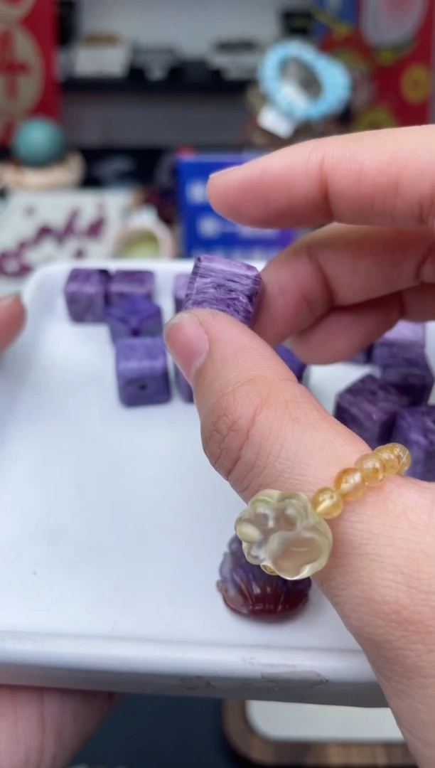 【闪购商品】查罗石（紫龙晶）颈饰未镶嵌13a多样性发其一/1.22/1个