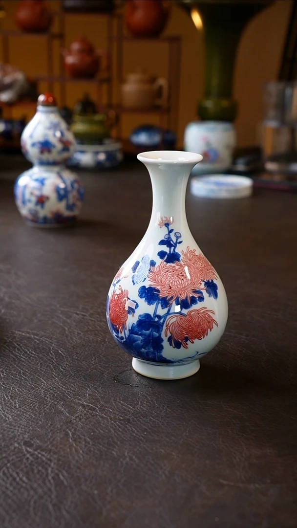 【闪购商品】青花釉里红菊花赏瓶