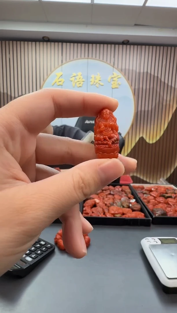 未镶嵌雕刻南红玛瑙034ZB1204产品一个