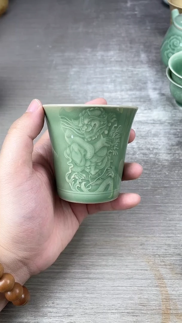 青瓷福利仓储大放漏微暇