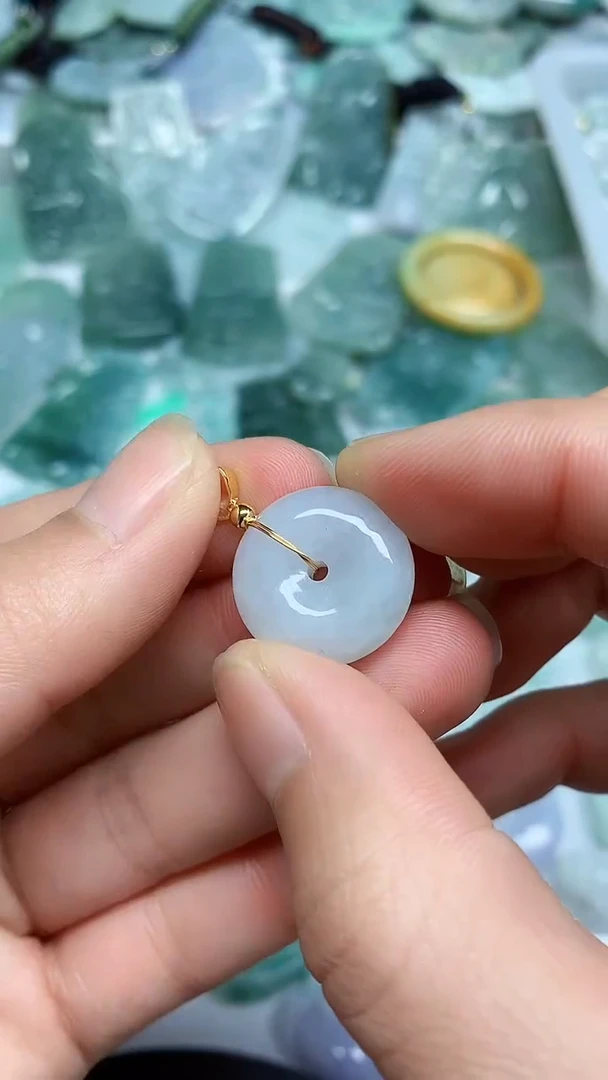 【闪购商品】翡翠颈饰未镶嵌臻露珠宝14283