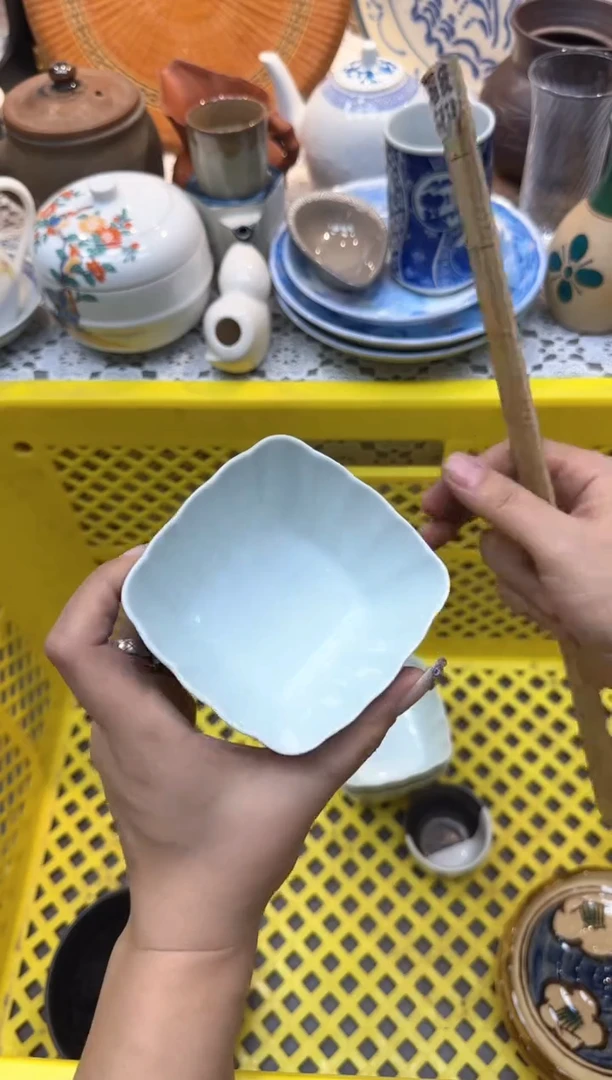 【闪购商品】817回流瓷器，默认微瑕，18包邮