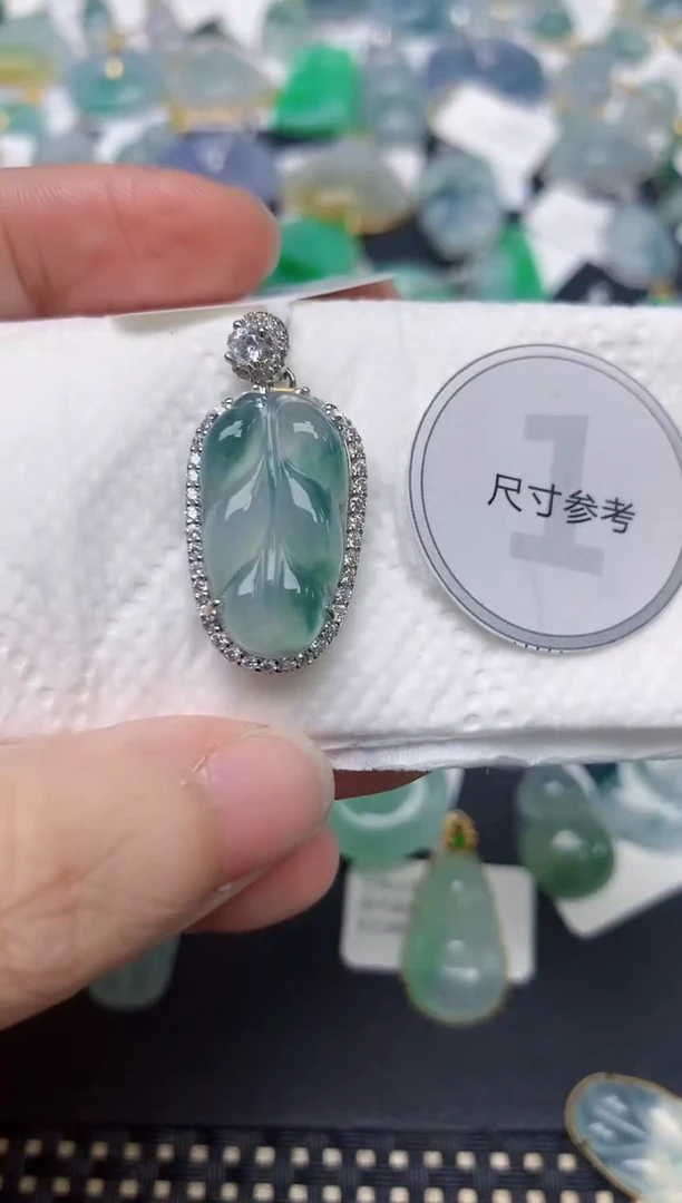 颈饰未镶嵌翡翠天然缅甸A货翡翠