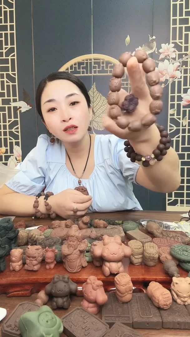 泥塑7.20    伶人醉小猫手串