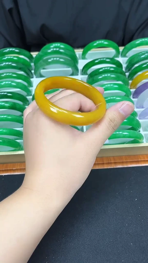 砖雕s32 枫叶黄正圈手镯 圈口60.2