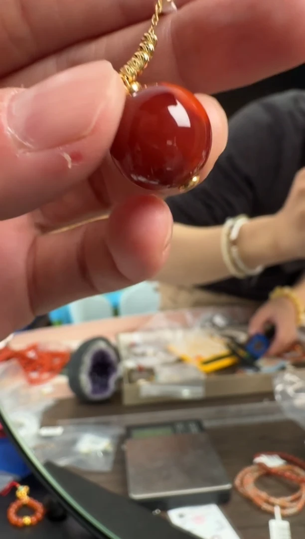 【闪购商品】南红玛瑙吊坠18K金镶嵌南红玛瑙圆珠约13-14mm