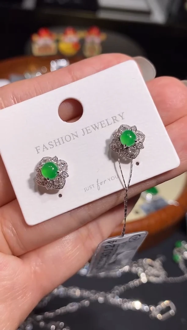 【闪购商品】翡翠耳饰18K金镶嵌耳饰