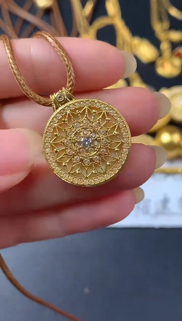 吊坠(不含链)18K金D298|780