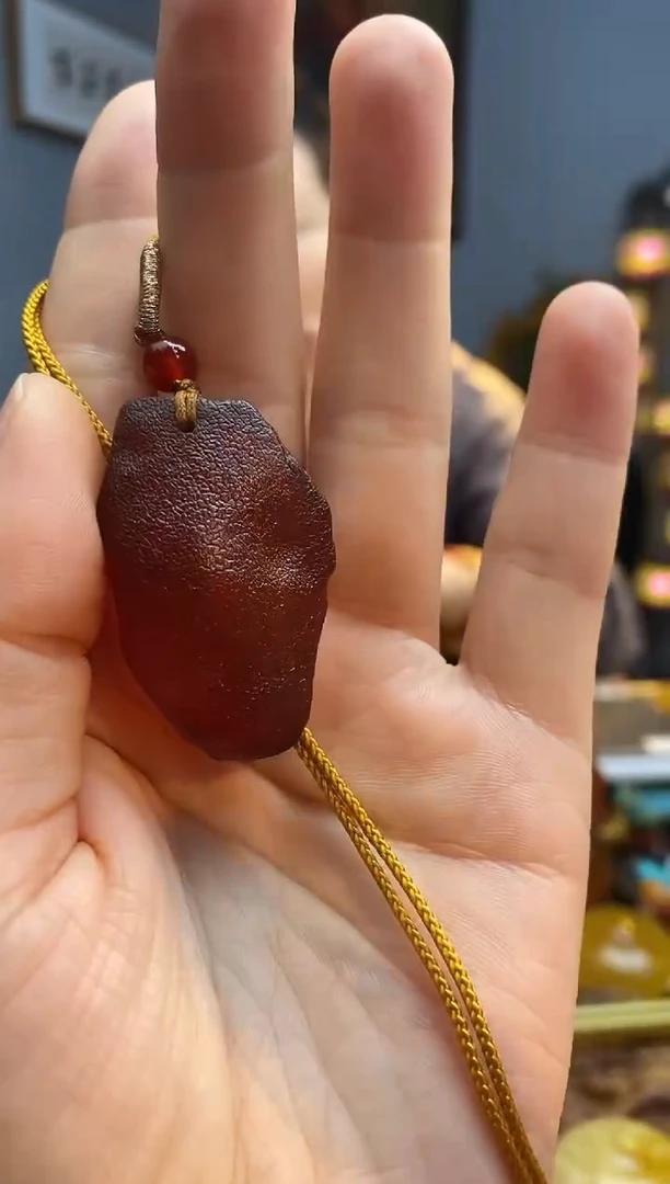 琥珀颈饰未镶嵌吊坠