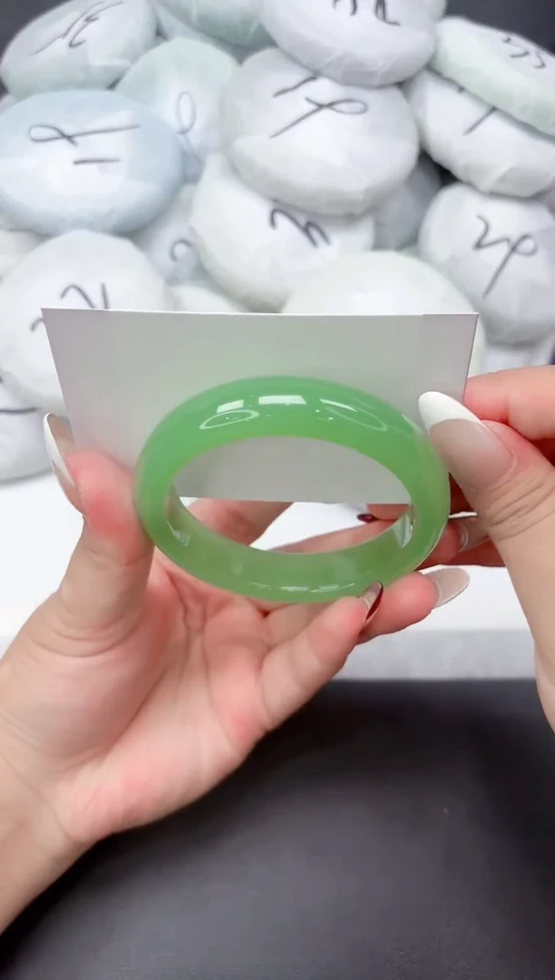 未镶嵌手镯石英质玉86-58