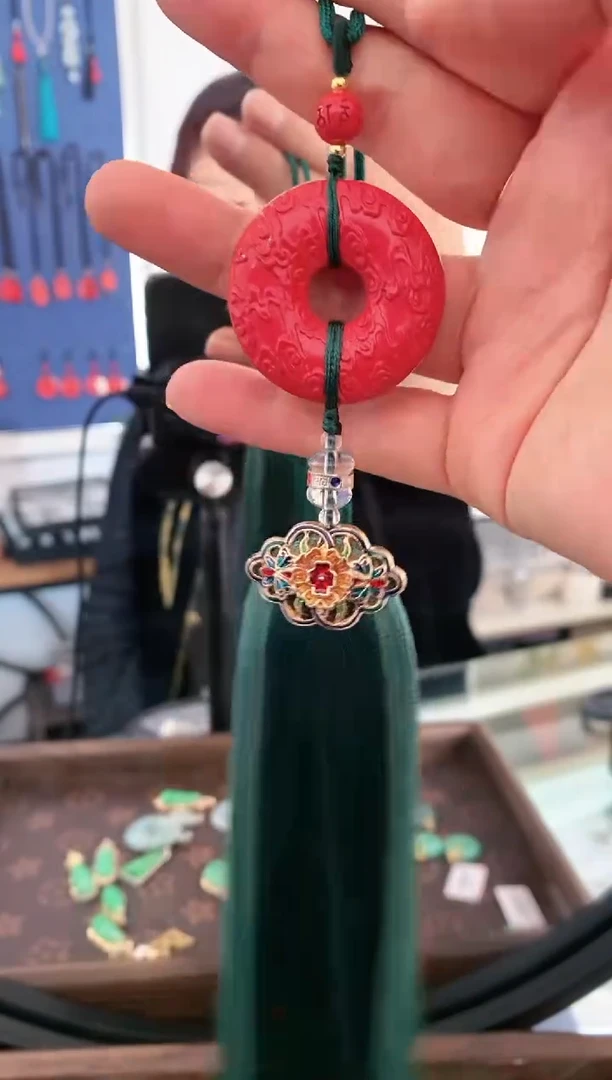 天然辰砂平安扣挂件