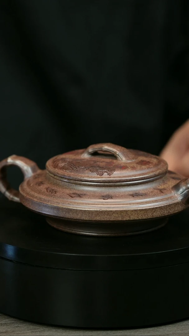 茶壶紫砂M***陆H2202李小琴段泥柴烧虚扁