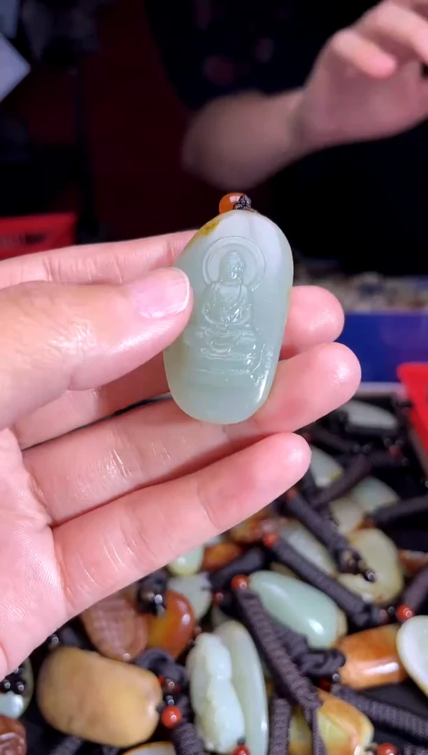 和田玉未镶嵌挂件1