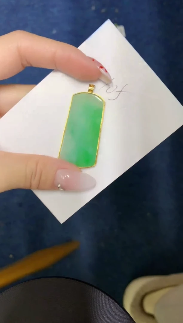 【闪购商品】翡翠颈饰18K金镶嵌00000000000