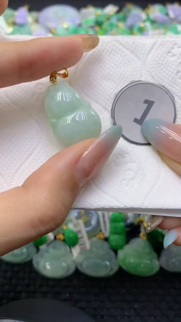 颈饰未镶嵌翡翠天然缅甸翡翠A货