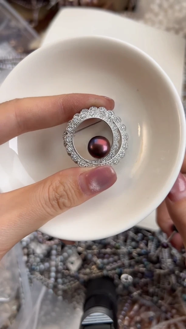 未镶嵌81淡水珍珠胸针