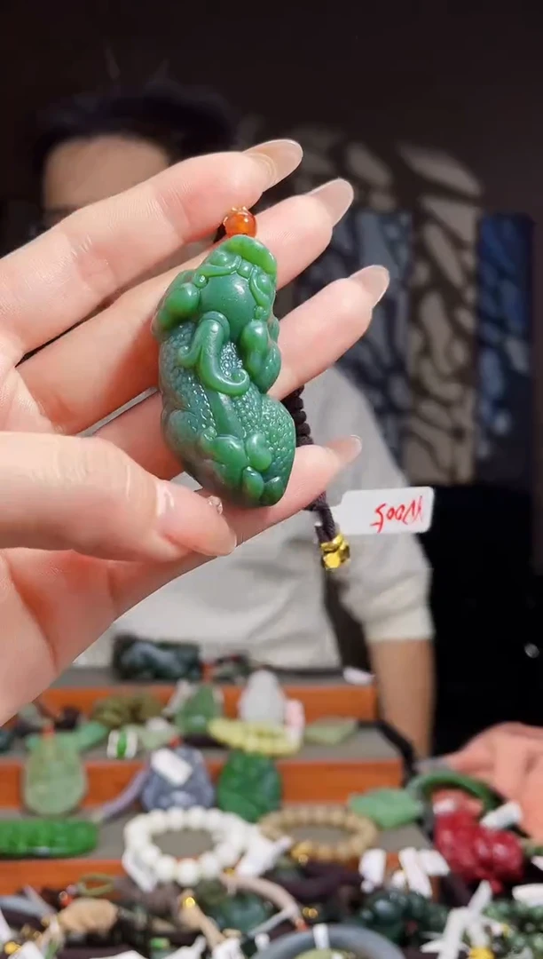 【闪购商品】和田玉颈饰未镶嵌拍一发一