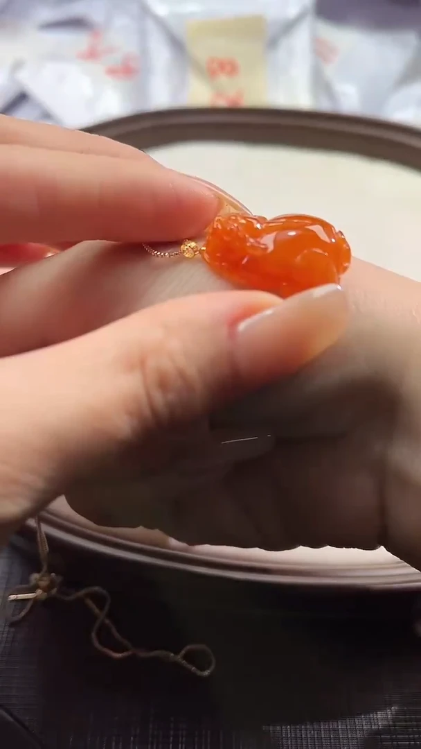 【闪购商品】翡翠颈饰18K金镶嵌100633630