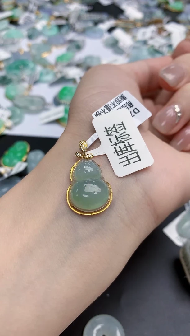 【闪购商品】翡翠颈饰18K金镶嵌天然缅甸翡翠A货