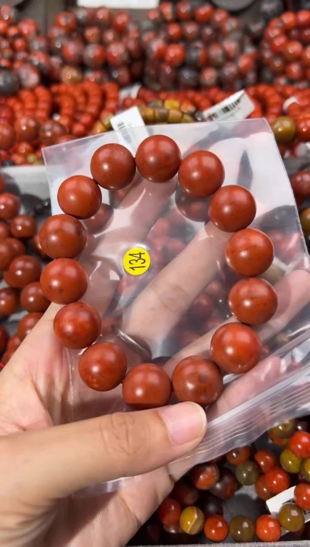 南红玛瑙手串未镶嵌深**紫16+