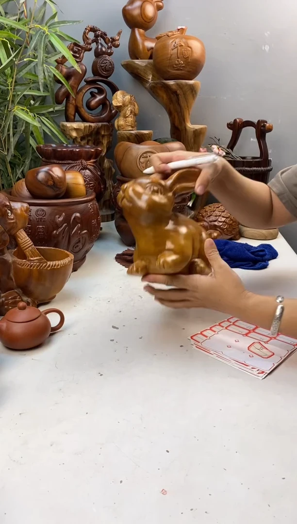 香樟木A35大兔子摆件/尺寸22*12*17