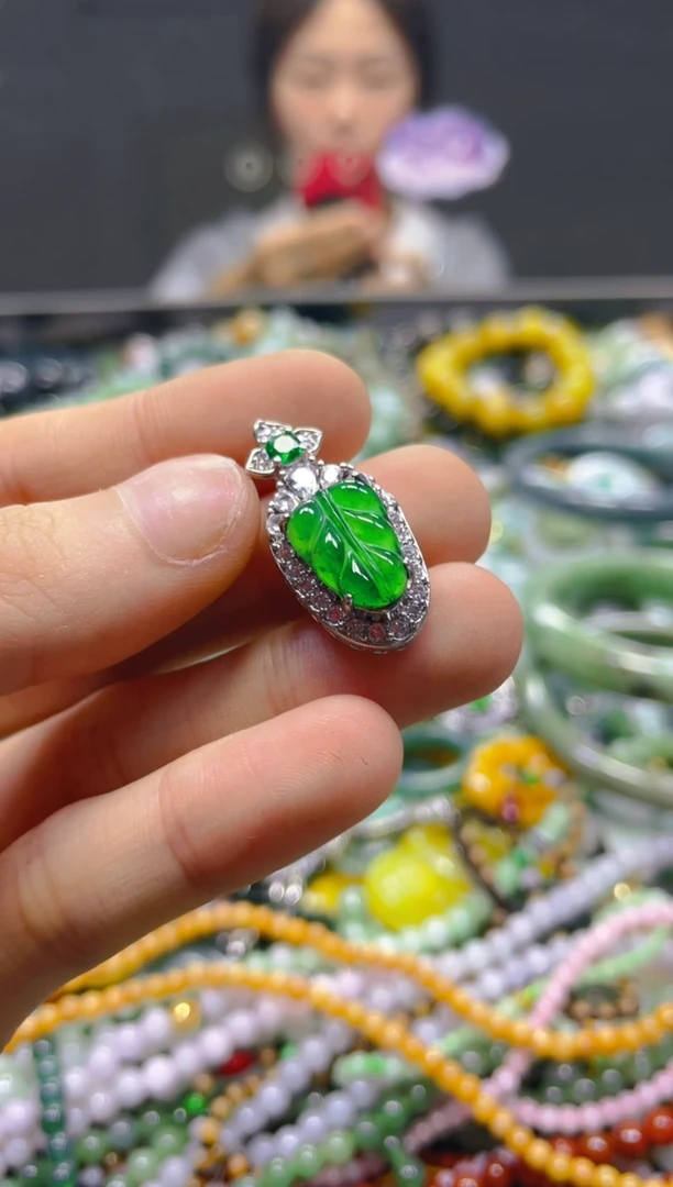 颈饰未镶嵌翡翠多样性择优发货