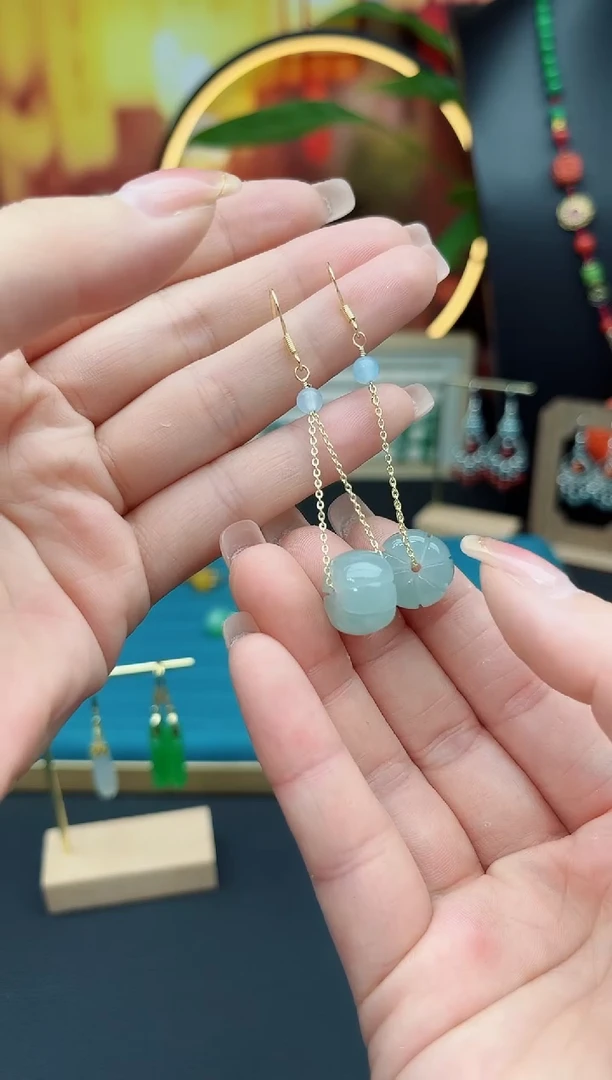 石英质玉（天山翠）银S925镶嵌耳饰716