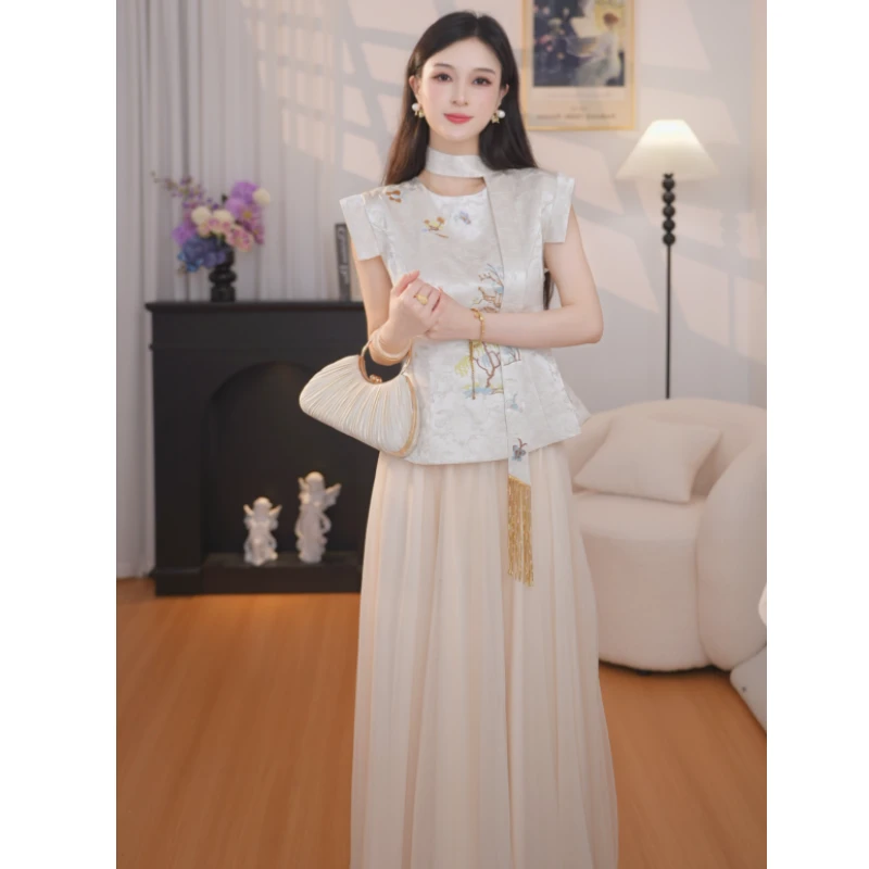 新中式国风绣花时尚新款气质上衣+半身纱裙套装